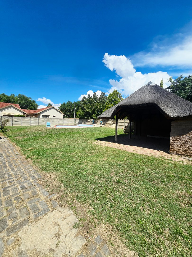 4 Bedroom Property for Sale in La Hoff North West